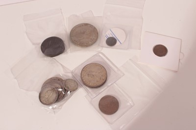 Lot 529 - G.B. - mixed coinage to include Charles II copper 'pattern' farthing