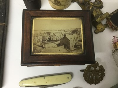 Lot 28 - Sundry works of art including pair of Chinese brass dishes, pen knifes and razors, various treen, militaria and coins, leather case and sundries