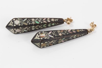 Lot 8 - Pair of 19th century piqué work earrings with mother of pearl floral decoration, 50mm length