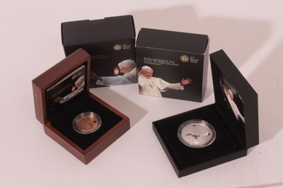 Lot 632 - G.B. - The Royal Mint Issued gold and silver proof commemorative medals