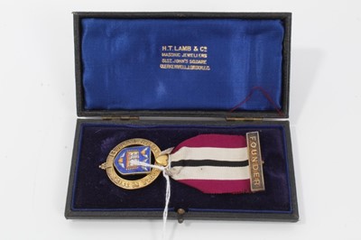 Lot 103 - Rare Masonic silver gilt and enamel 'Old Haileyburian Lodge No 3912' founders jewel in case ( London 1918)