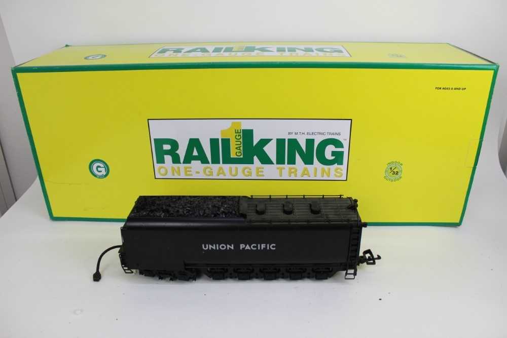 Lot 1411 - Rail King One Gauge Big Boy Steam Engine Union Pacific 4-8-8-4 #404 in wooden carrying case and original box.