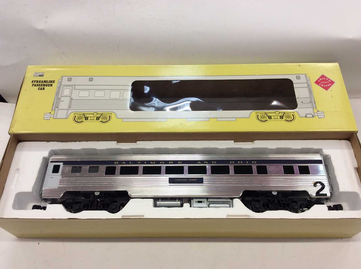 Lot 1421 - Railway Aristocraft  Streamline Passenger Cars Baltimore and Ohio 32302