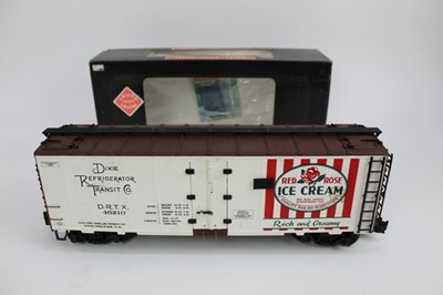 Lot 1432 - Railway Aristocraft Heavy Weight Passenger Car 31308, tender with sound 21410, Tank Car 41610