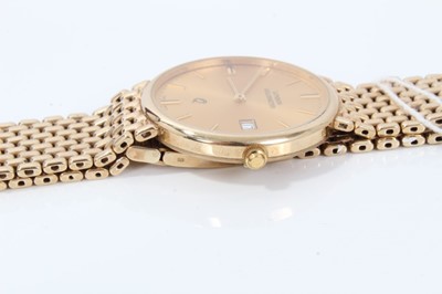 Lot 223 - Gentleman's gold wristwatch
