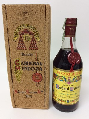 Lot 21 - Ten assorted bottles to include: Glenmorangie 10 Years Old, 70cl and 35cl, both in ordinal boxes. Two bottles of Dimple, Vecchia Romagna Brandy and other bottles