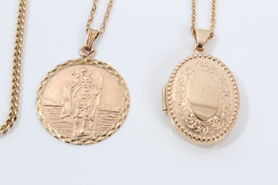 Lot 280 - Three 9ct gold necklaces with 9ct gold locket and pendant-17.8 grams