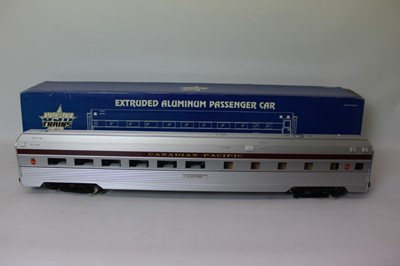 Lot 1441 - Railway USA Trains R31113 Canadian Pacific Diner Car plus R3113 Sleeper Car