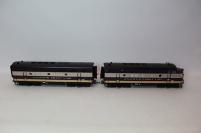 Lot 1448 - Railway USA Trains Atlantic Coast Line diesel locomotives 346 A&B, unboxed.