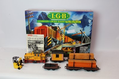 Lot 1493 - Railway LGB Construction 21990  missing controller and people , boxed.