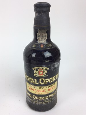 Lot 122 - Port - one bottle, Royal Oporto 1977
