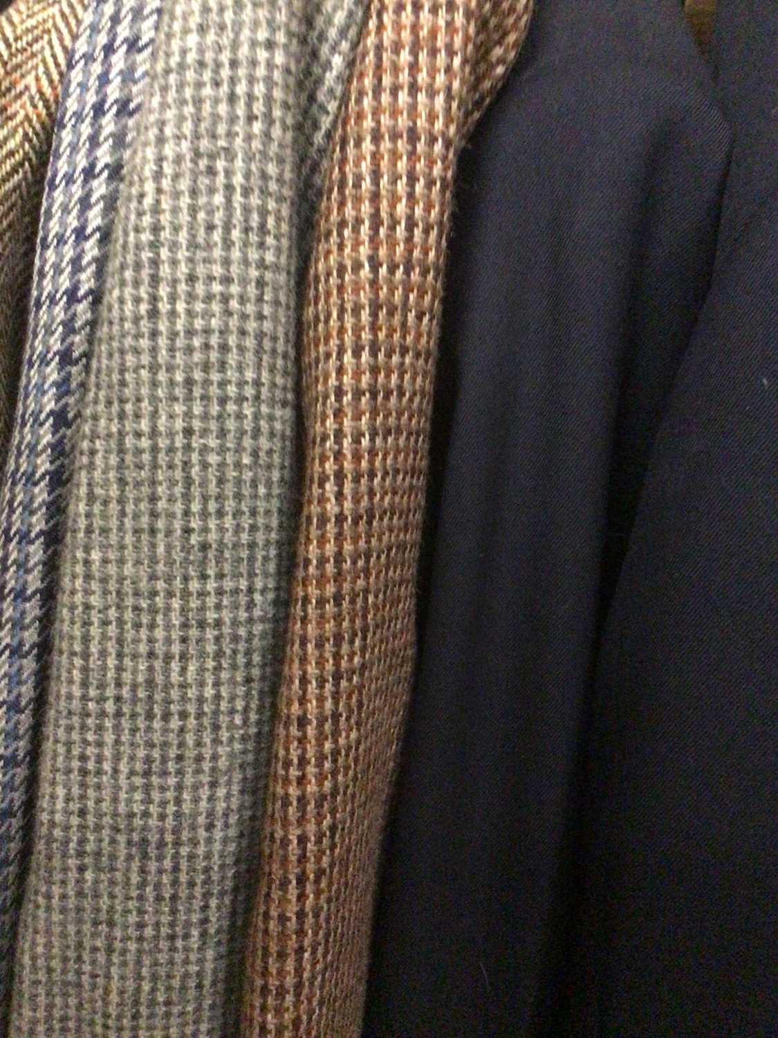 Lot 1784 - Gentlemen's Jackets including tweed by Gieves and Hawkes x2, tweed by Oaks and Harris Tweed,  plus two Gieves and Hawkes Navy blazers.