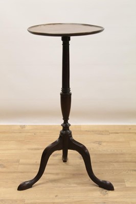 Lot 663 - George III mahogany wine table