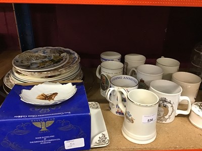 Lot 536 - Royal commerative mugs and pair of boxed goblets plus other decorative plates