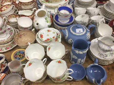 Lot 60 - Group of ceramics to include teaware, Wedgwood, Poole and other ceramics