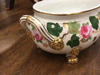 Lot 77 - Early 19th century Derby porcelain part desert service, hand decorated with roses and ivy