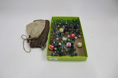 Lot 1860 - Collection of vintage marbles