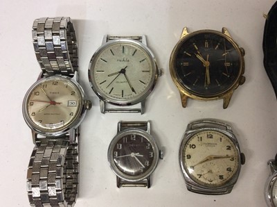 Lot 662 - Group vintage wristwatches, Sekonda stop watch and desk clock