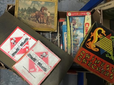 Lot 115 - Good group of vintage board games and toys, child's drum, dartboard and other similar items