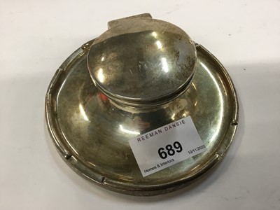 Lot 689 - George V silver desk inkwell of circular form, Birmingham 1912