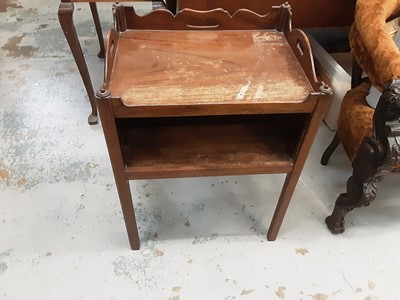 Lot 1139 - Georgian style mahogany bedside table