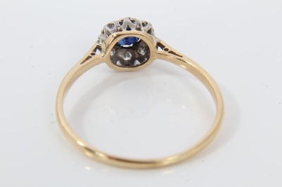 Lot 22 - Sapphire and diamond cluster ring