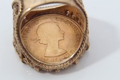 Lot 37 - Elizabeth II gold sovereign,1967 in 9ct gold ring mount together with a 9ct gold chain