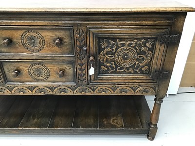 Lot 17 - Good quality 1920s Jacobean revival carved honey oak sideboard