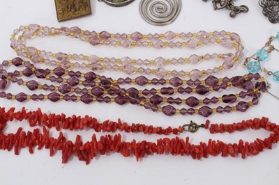 Lot 80 - Group silver and white metal jewellery, old coral necklace and other vintage beads