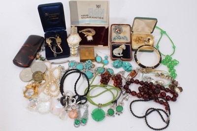 Lot 101 - Group costume jewellery, wristwatches and bijouterie