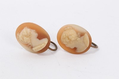 Lot 106 - 19th century carved shell cameo and pair cameo screw back earrings