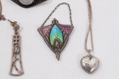Lot 107 - Group silver and white metal jewellery