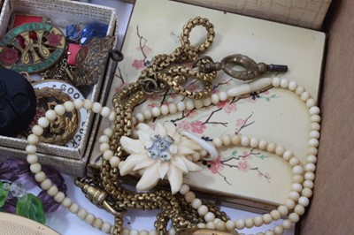 Lot 108 - Group vintage costume jewellery and bijouterie