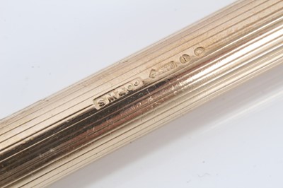Lot 132 - Two Sampson Mordan & Co. 9ct gold propelling pencils
