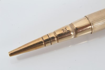 Lot 132 - Two Sampson Mordan & Co. 9ct gold propelling pencils