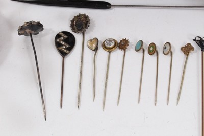 Lot 174 - Collection of various hat pins