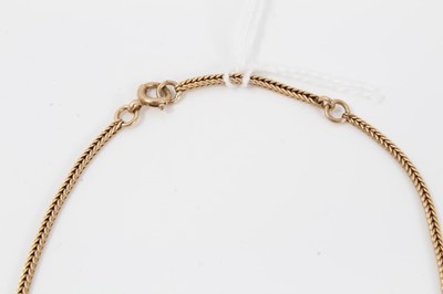 Lot 157 - 9ct gold knot necklace