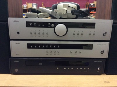 Lot 981 - Arcam hi-fi with four Wharfedale diamond speakers