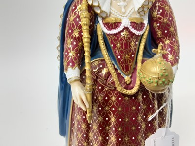 Lot 552 - Royal Worcester figure - Queen Elizabeth