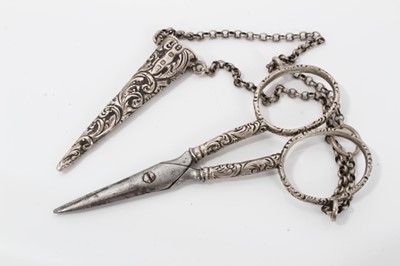 Lot 176 - Novelty silver penknife in the form of a fish and pair silver sewing scissors