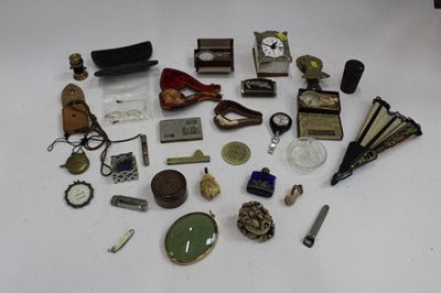 Lot 2003 - One box of virtu items including a fleam, brass letter clip in the form of a hand and pipes in cases