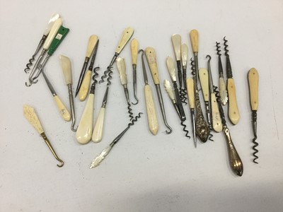 Lot 2017 - Extensive collection of old corkscrews, bottle openers, penknives and related items