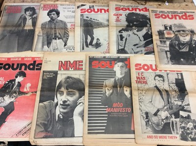 Lot 994 - Punk and New Wave collection, magazines, fanzines, badges etc