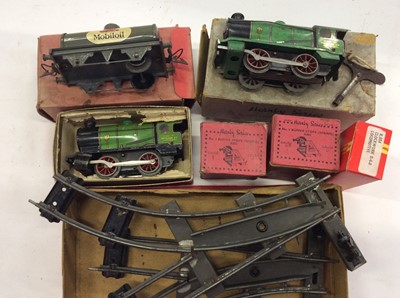 Lot 1596 - Hornby train set O Gauge Tin Plate clockwork locomotive