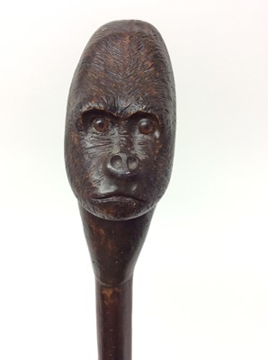 Lot 153 - Antique walking stick with gorilla head