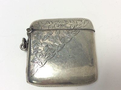 Lot 168 - George V silver vesta case with engraved foliate decoration (Birmingham 1911), together with two other silver vesta cases (various dates and makers), all at approximately 4oz (3)