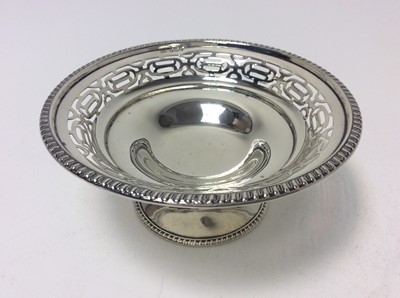 Lot 162 - George V silver bonbon dish with pierced decoration and gadrooned border, raised on pedestal foot, (Sheffield 1920