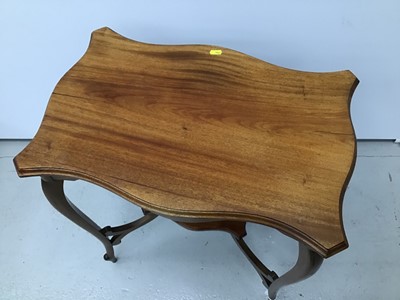 Lot 104 - Shaped top two tier table together with set of hardwood steps