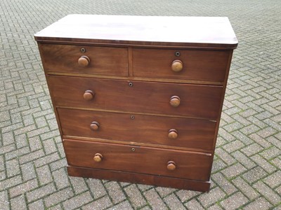 Lot 102 - Late 19th century mahogany chest