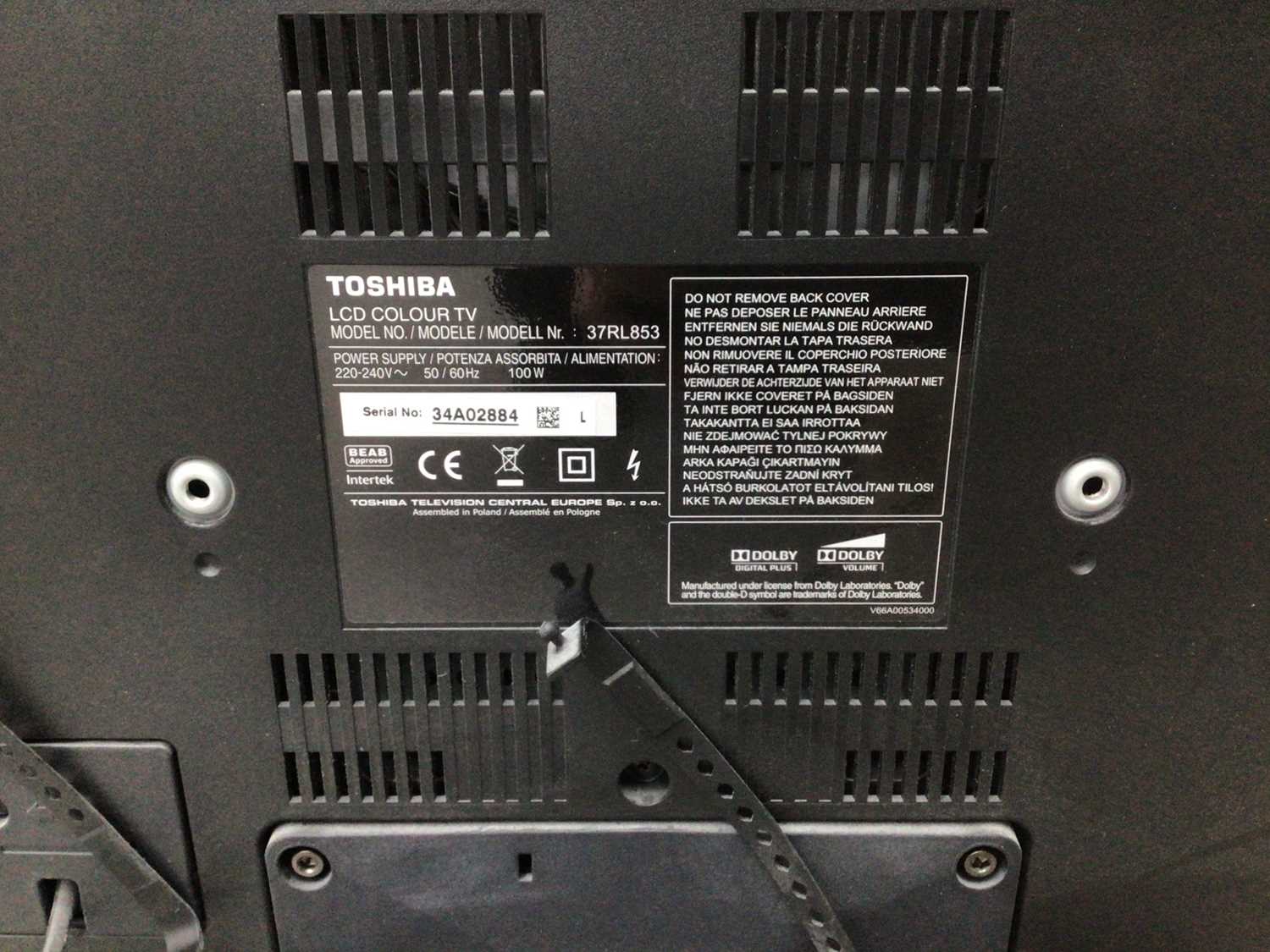 Lot 167 Toshiba Regza Tv and remote